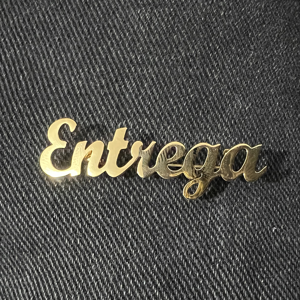 Custom name brooch interwoven  - Embroidery Initials review and price