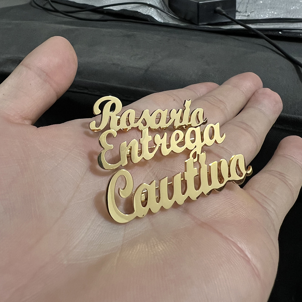 Custom name brooch interwoven  - Embroidery Initials review and price