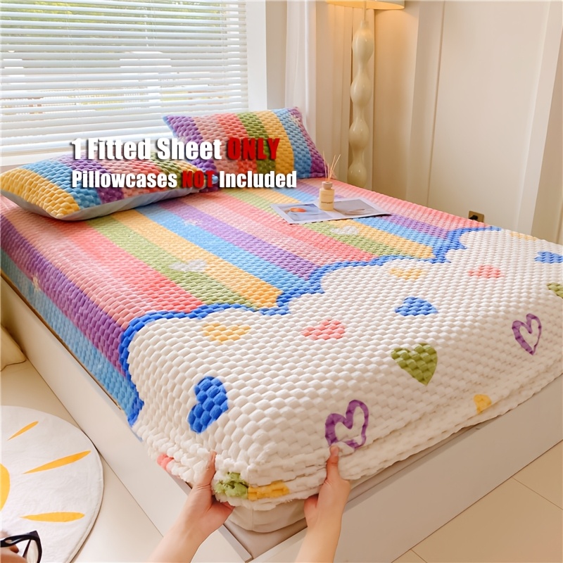 1pc Of Heart-shaped Carved Mil - Embroidery Machine China review and price