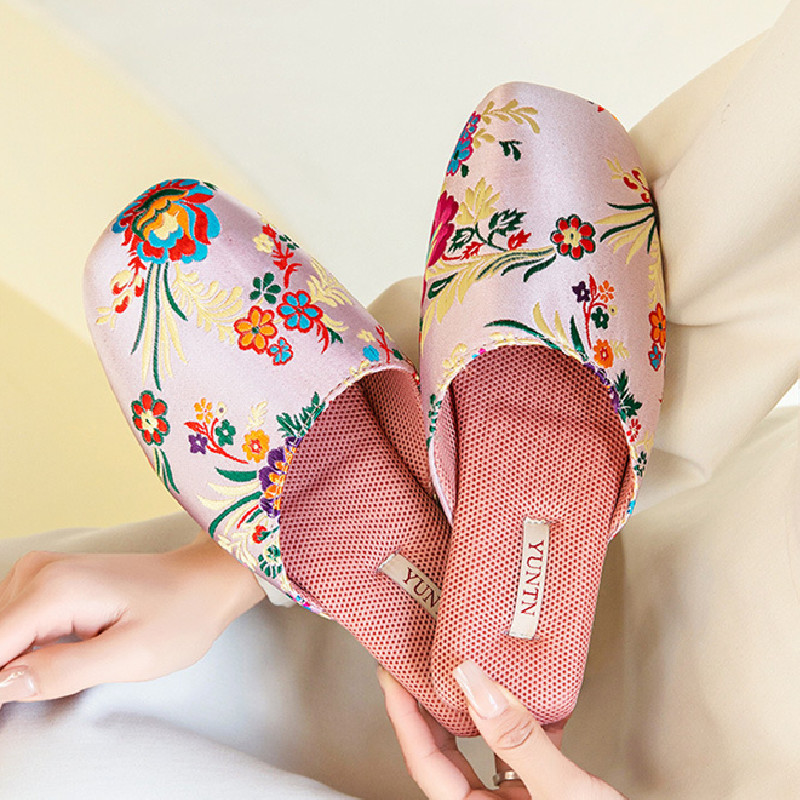 Elegant Chinese Style Embroide - Embroidery Shoes review and price