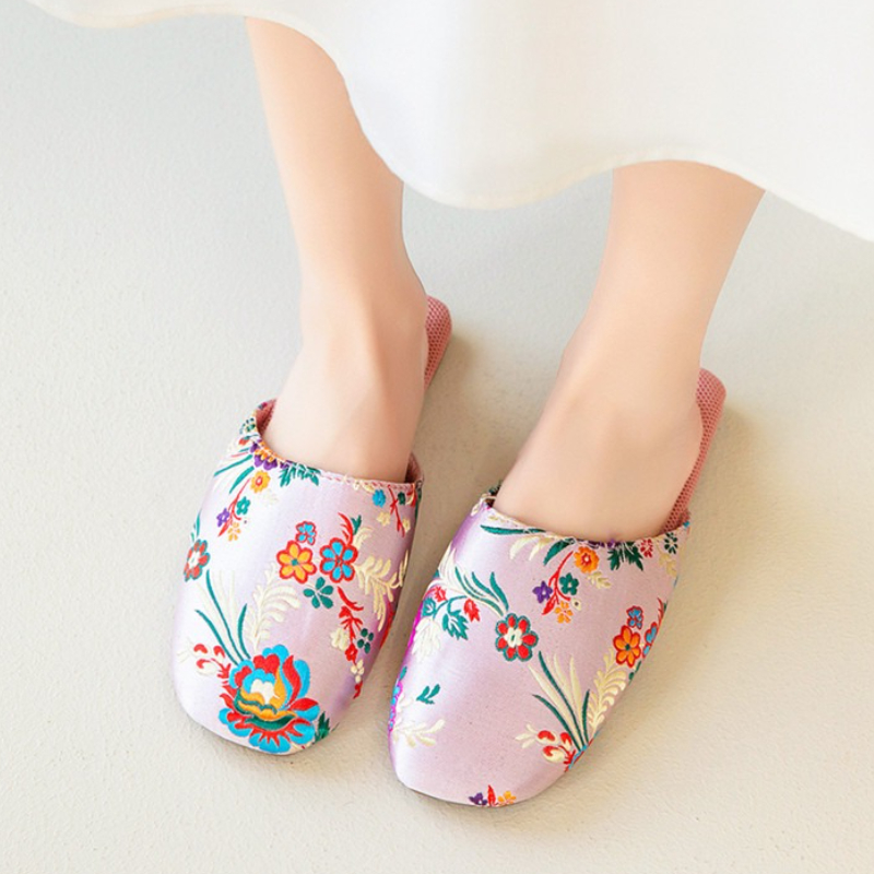 Elegant Chinese Style Embroide - Embroidery Shoes review and price