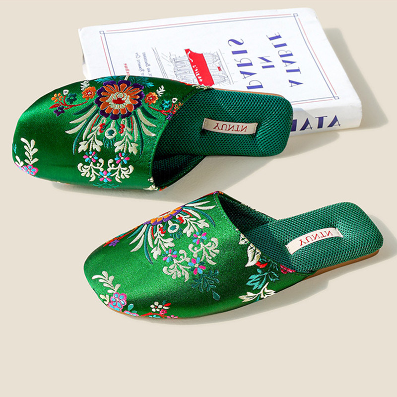 Elegant Chinese Style Embroide - Embroidery Shoes review and price