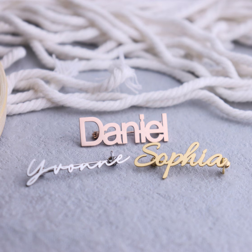 Personalized name brooch custo - Embroidery Initials review and price