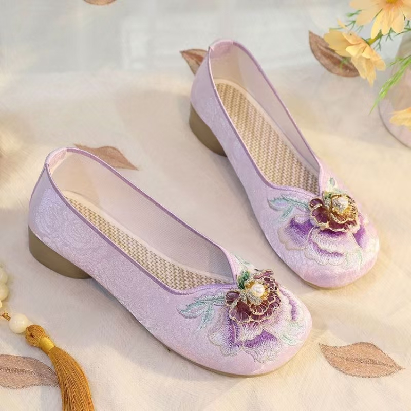 Woman Low Heel Embroidered Clo - Embroidery Shoes review and price