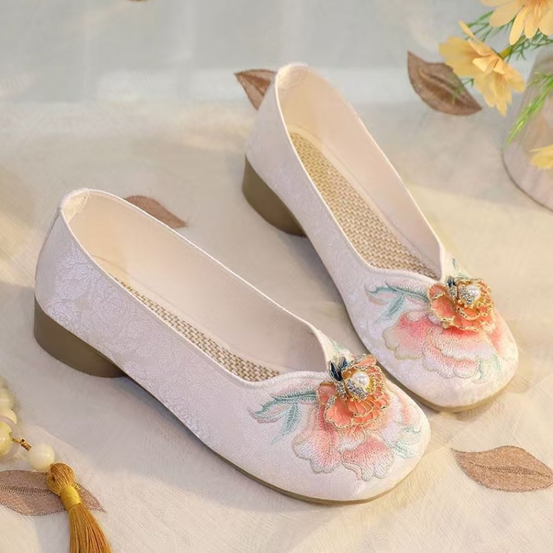 Woman Low Heel Embroidered Clo - Embroidery Shoes review and price